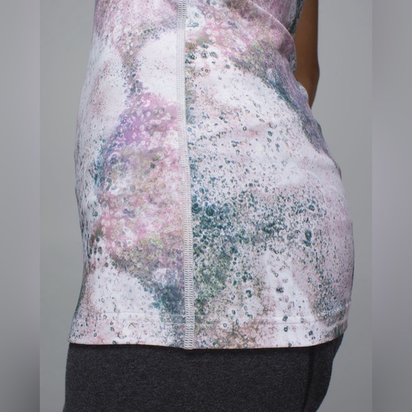 Lululemon Athletica Sugar Crush Multi Dye Cool Racerback Athletic Tank Top EUC - Picture 7 of 13